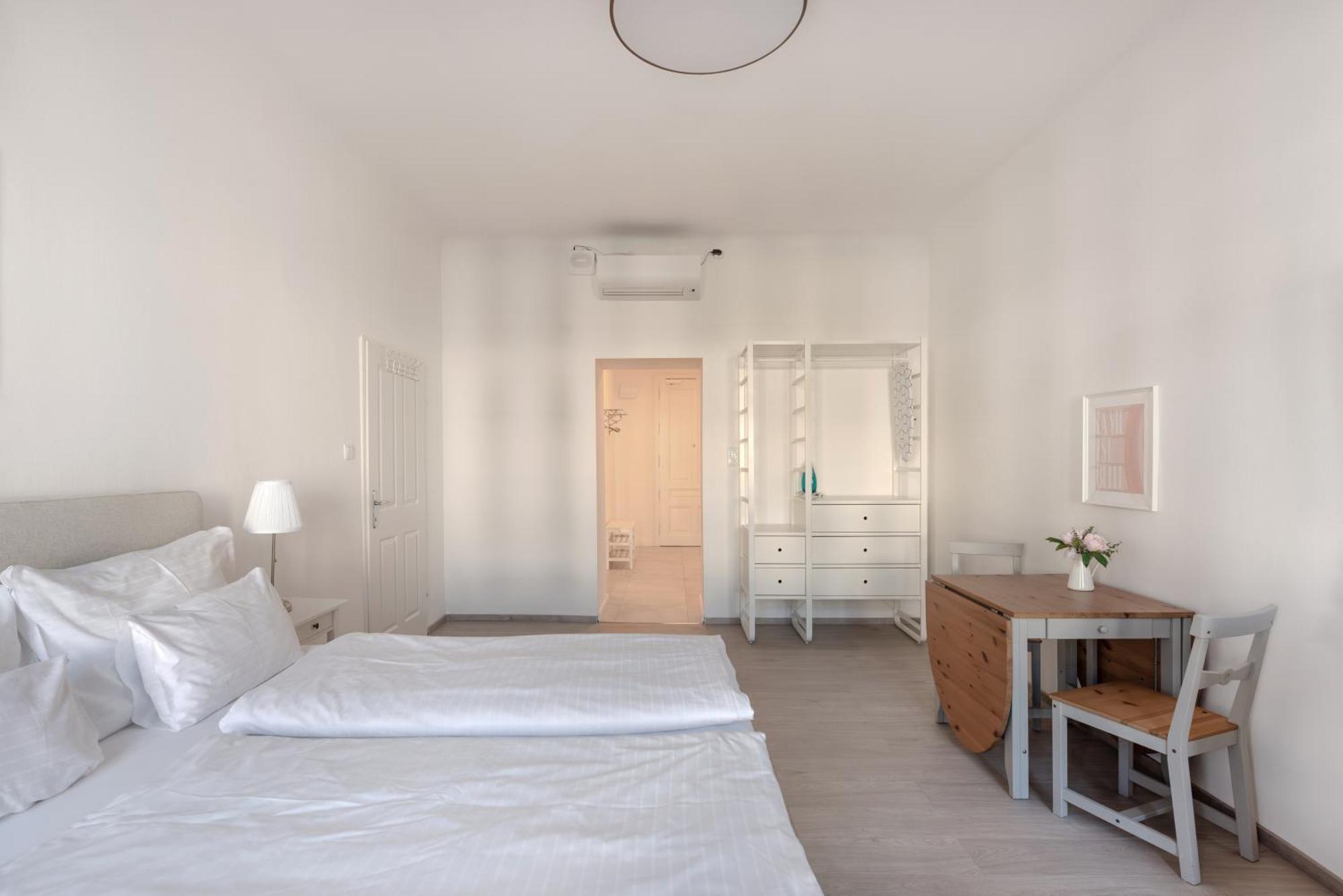 Studio Apartment Near University Wien Eksteriør billede