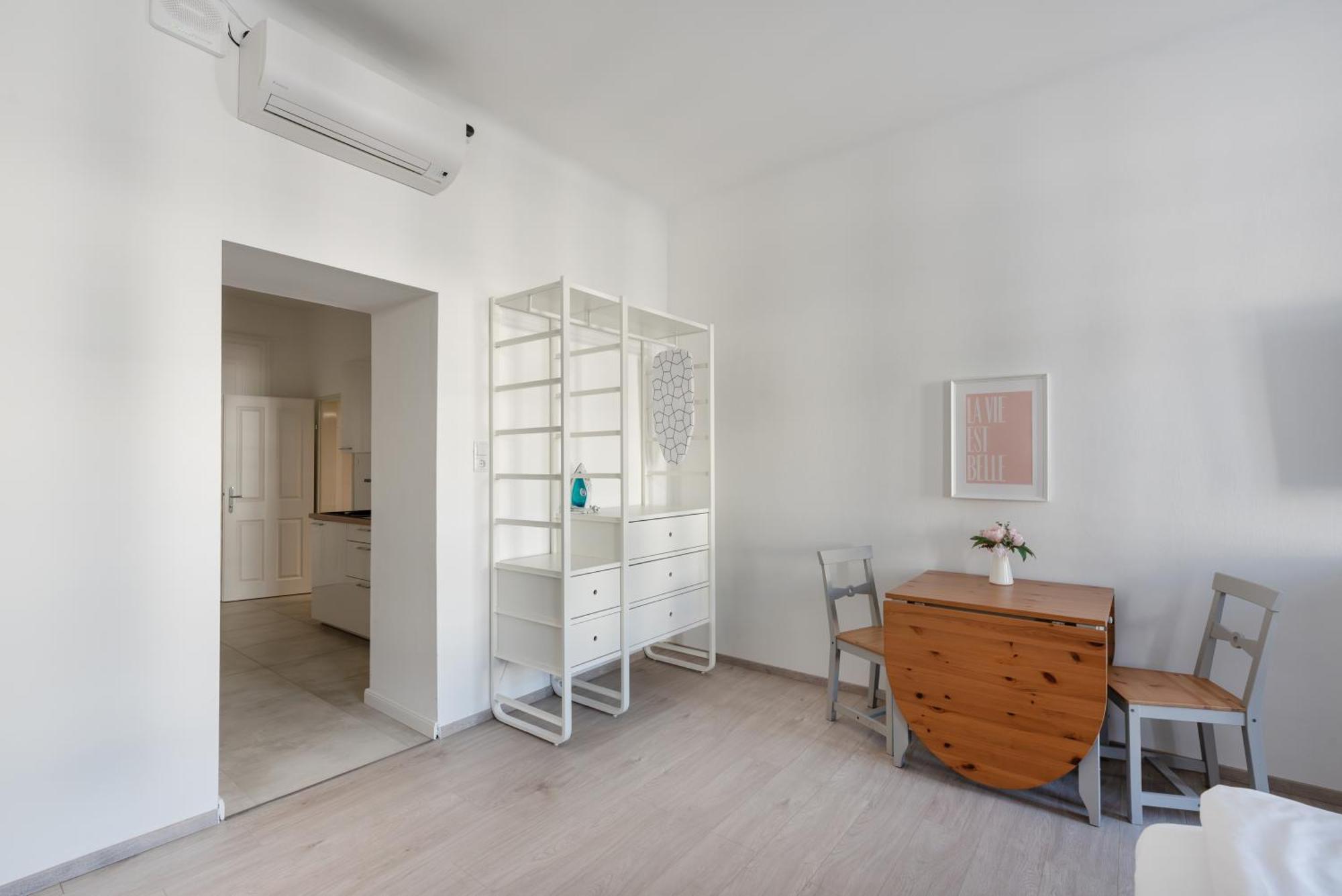 Studio Apartment Near University Wien Eksteriør billede